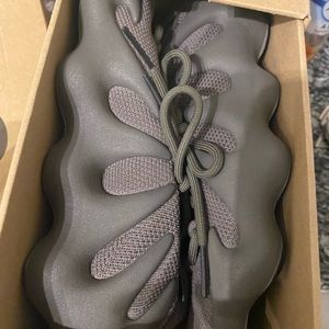 Yezzy 450 brand new ! Cinder color